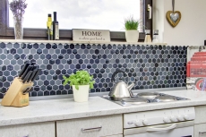 Hand-patterned mosaic tile Tile backsplash Translucent black Hexagon glass mosaic Crystal stone 3D black MOS11D-33_m