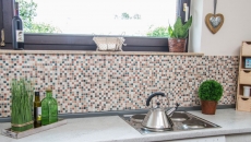 Mosaic tile marble natural stone cream beige red green random MOS38-1204_f