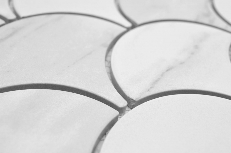 Hand-painted ceramic mosaic fan Cararra fish scale white gray matt MOS13-FS0102_m