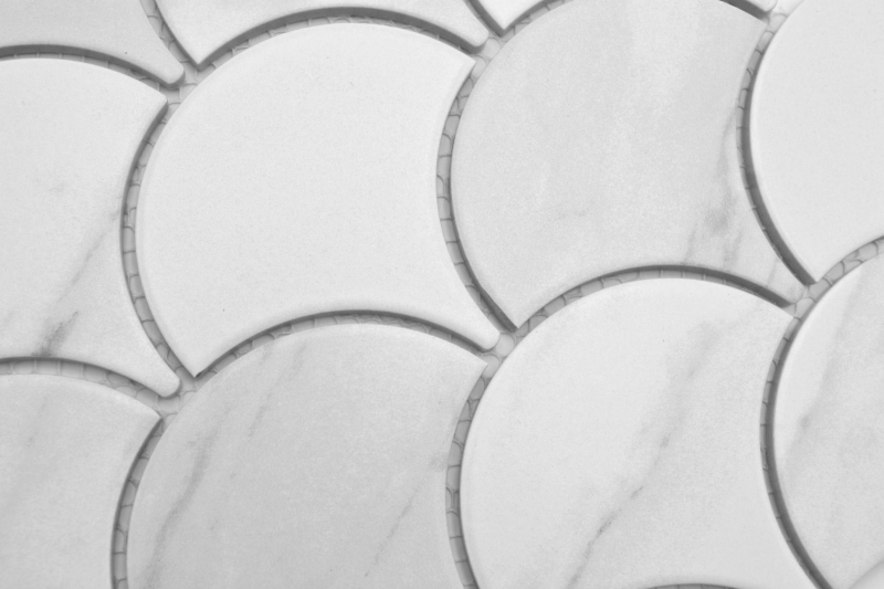Hand-painted ceramic mosaic fan Cararra fish scale white gray matt MOS13-FS0102_m