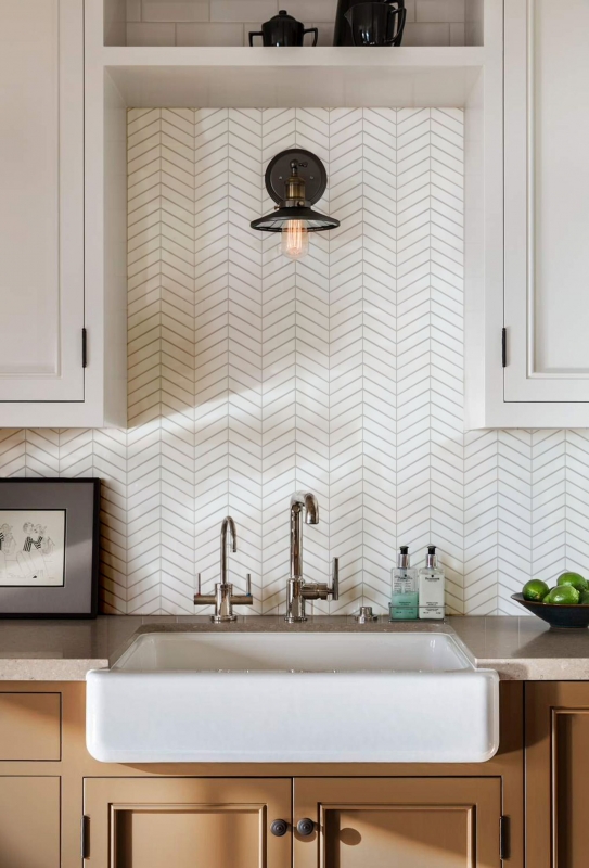 Hand-painted ceramic mosaic tile herringbone plain white matt MOS24-EV21_m
