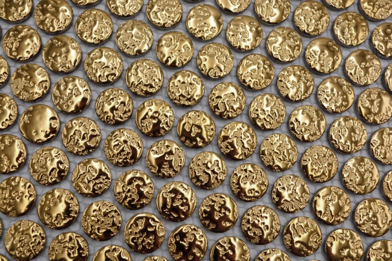 Hand-patterned ceramic mosaic tile Button Loop Penny Round uni gold hammered MOS10-0707_m