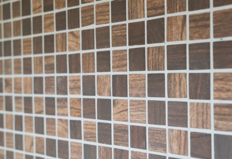 Hand sample mosaic tile ECO Recycling GLAS ECO wood texture brown dark brown MOS63-410_m