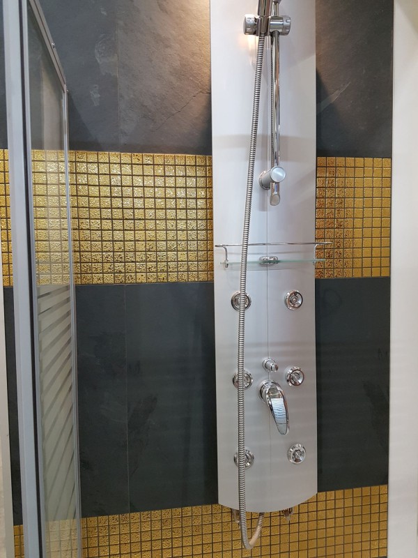 Ceramic mosaic gold mosaic tile structure