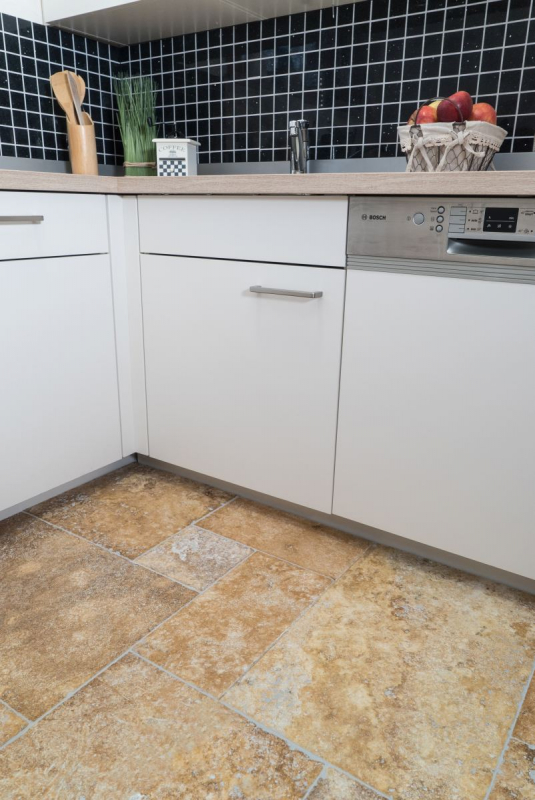 Tile Travertine natural stone yellow gold natural stone tile Roman bond gold brown antique look floor tile - MOSF-45-51000