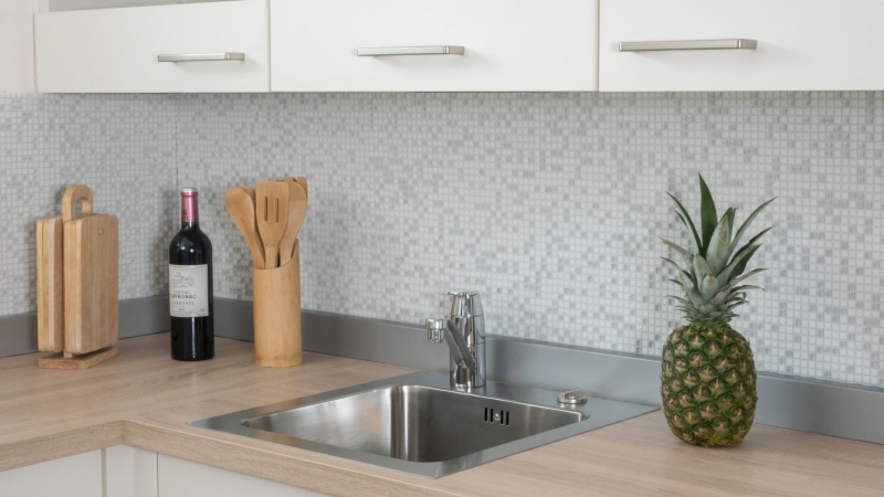 Glass mosaic Sustainable wall covering Tile Recycling Enamel white matt MOS140-07W