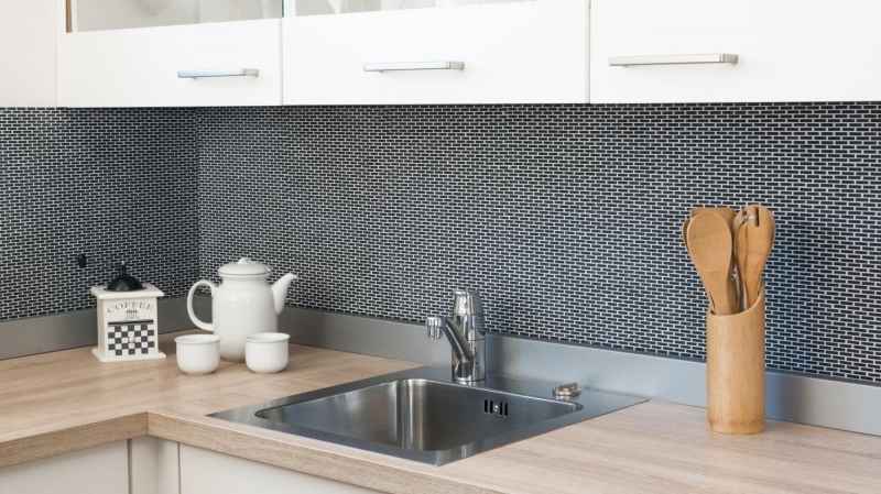 Glass mosaic Sustainable wall covering Tile backsplash Recycling Brick Enamel black matt MOS140-B21B