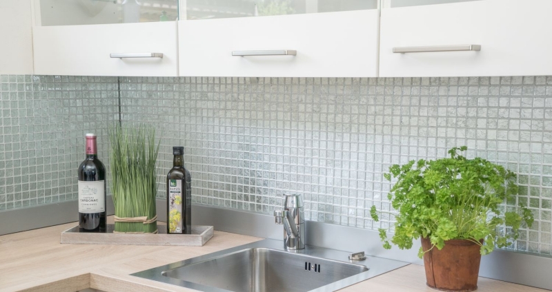 Hand-patterned mosaic tile Translucent glass mosaic Crystal silver structure BATH WC Kitchen WALL MOS68-4SB11_m