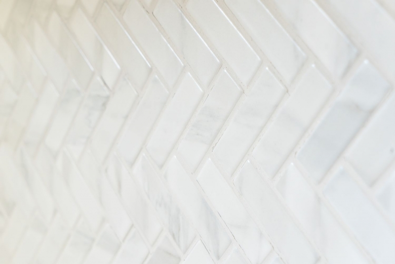 Mosaic tile ceramic herringbone stone effect white tile backsplash kitchen MOS24-SO10_f | 10 mosaic mats