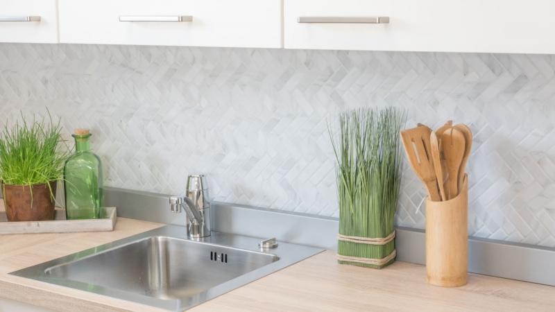 Mosaic tile ceramic herringbone stone effect white tile backsplash kitchen MOS24-SO10_f | 10 mosaic mats
