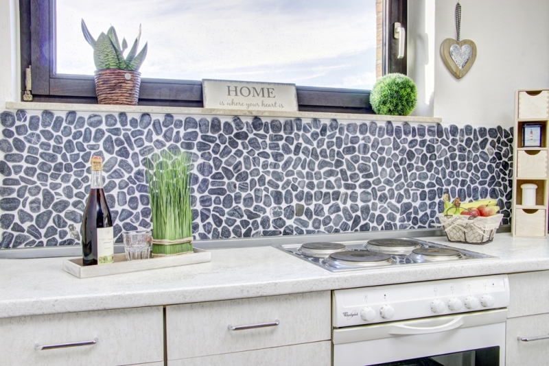 Mosaic tile river pebble stone pebble cut black MOS30-0302_f